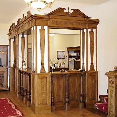 Mosnita Noua Hotel Castel Royal מראה חיצוני תמונה