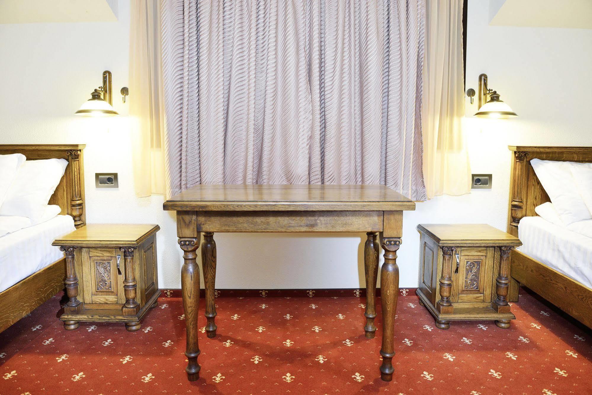 Mosnita Noua Hotel Castel Royal מראה חיצוני תמונה