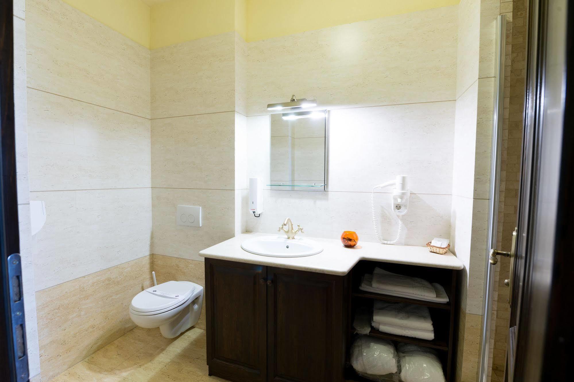 Mosnita Noua Hotel Castel Royal מראה חיצוני תמונה