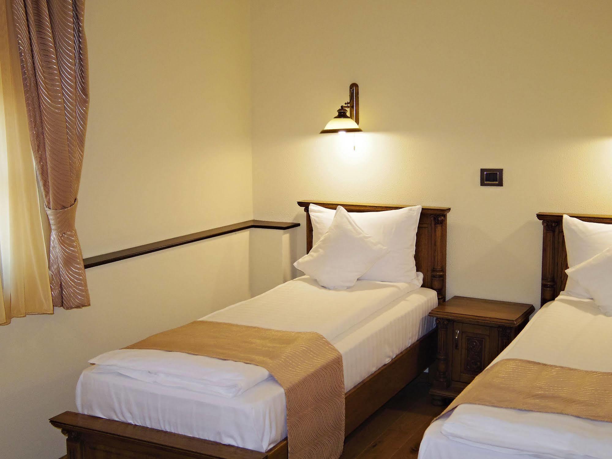 Mosnita Noua Hotel Castel Royal מראה חיצוני תמונה