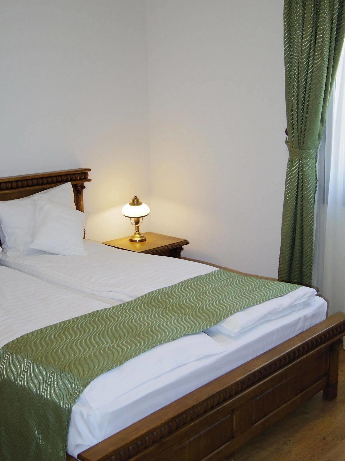 Mosnita Noua Hotel Castel Royal מראה חיצוני תמונה