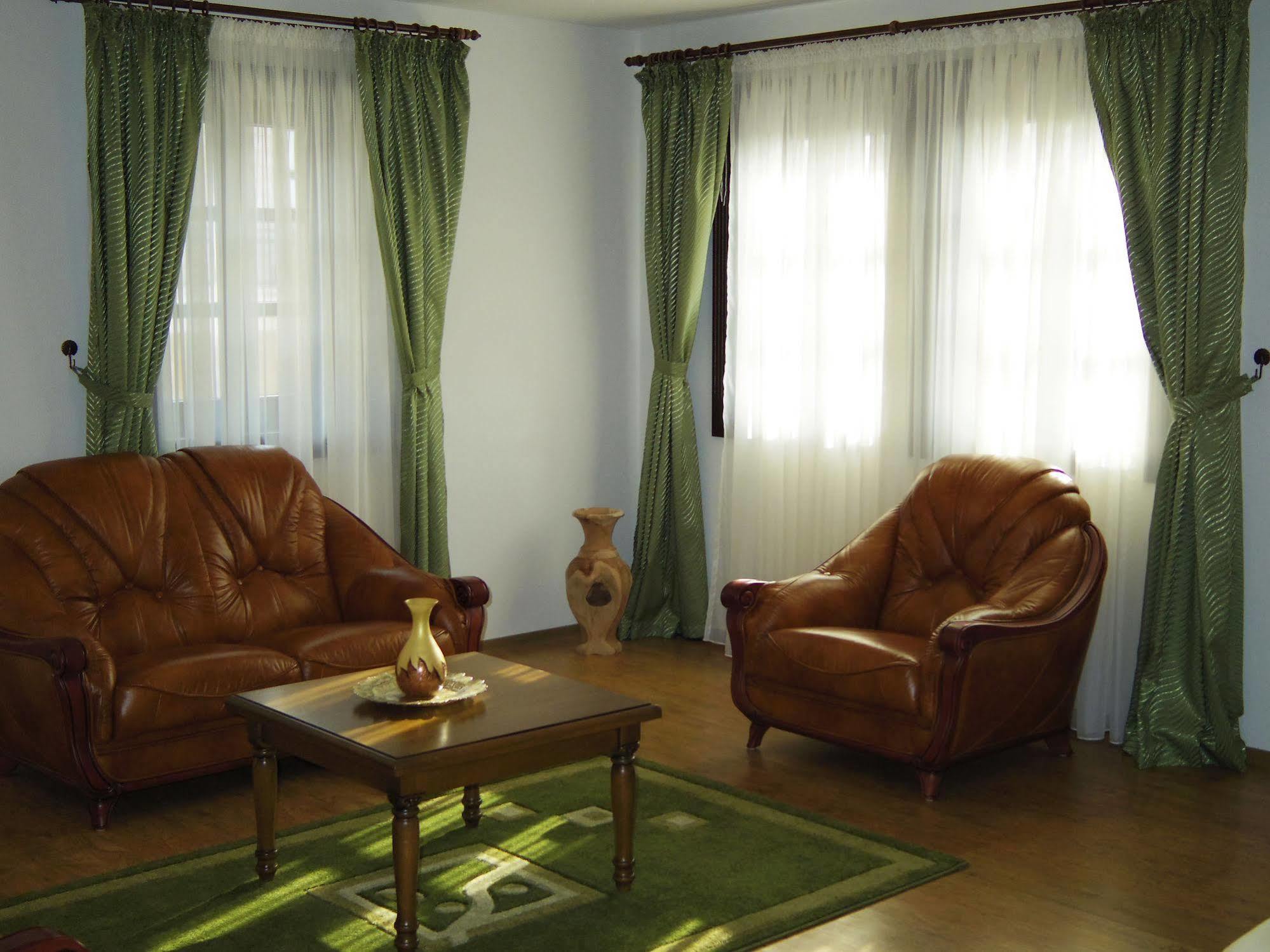 Mosnita Noua Hotel Castel Royal מראה חיצוני תמונה